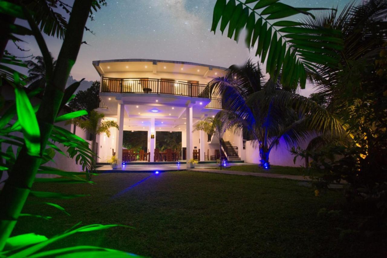 Lena Resort เบอร์อูวาลา ภายนอก รูปภาพ